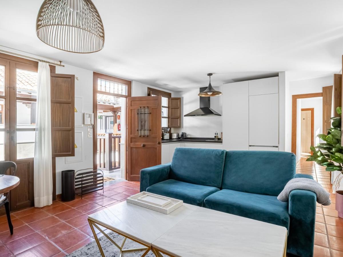 Limehome Granada Calle Santa Ana Luaran gambar