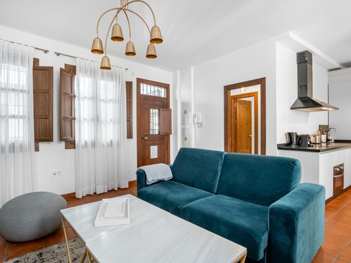 Limehome Granada Calle Santa Ana Luaran gambar
