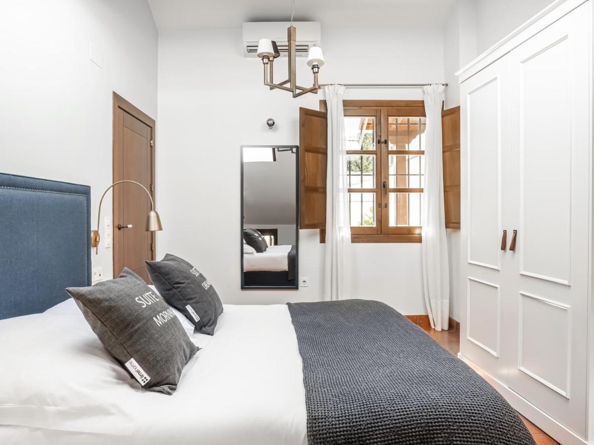 Limehome Granada Calle Santa Ana Luaran gambar