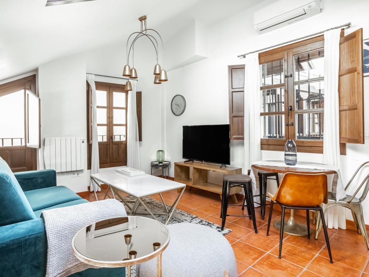 Limehome Granada Calle Santa Ana Luaran gambar