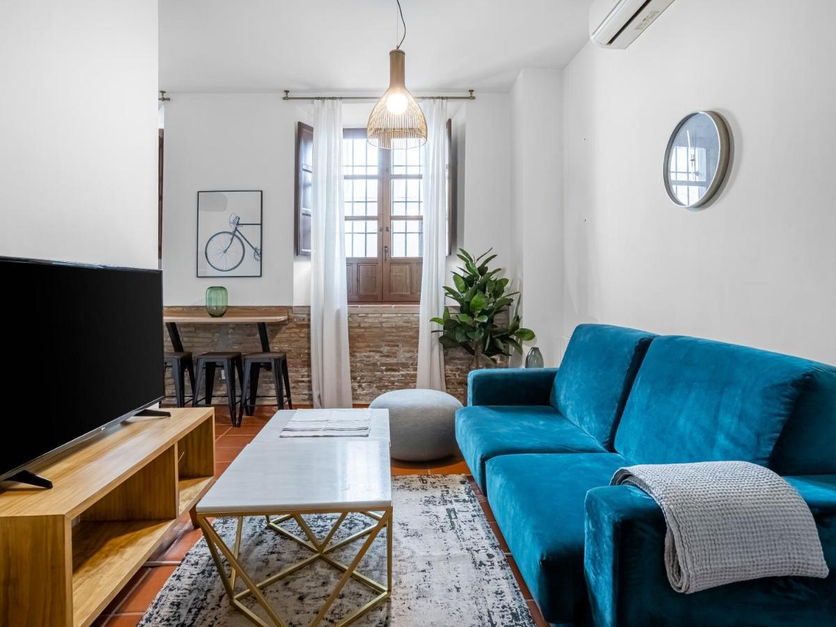Limehome Granada Calle Santa Ana Luaran gambar