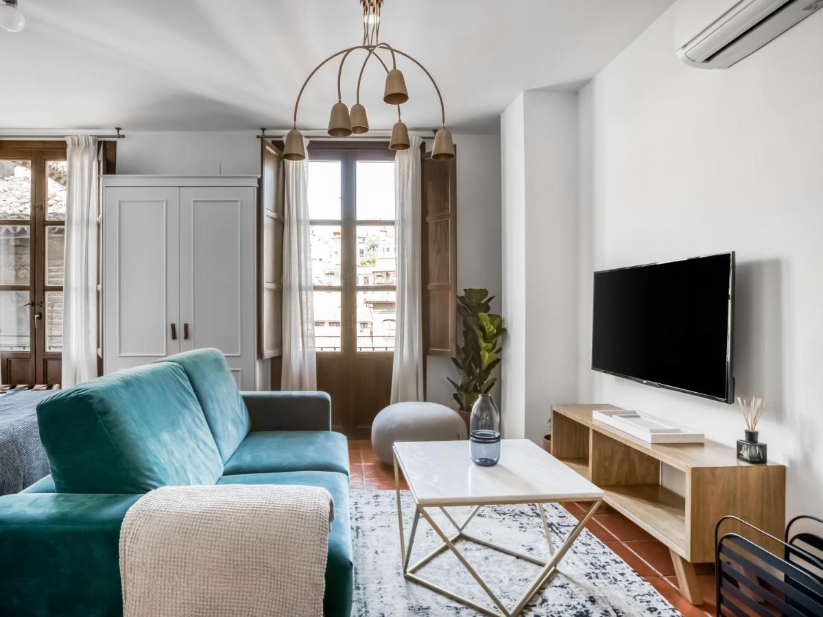 Limehome Granada Calle Santa Ana Luaran gambar