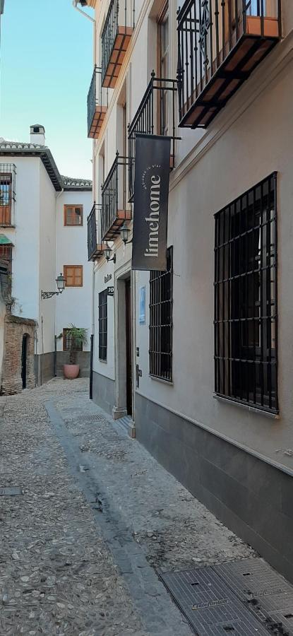 Limehome Granada Calle Santa Ana Luaran gambar